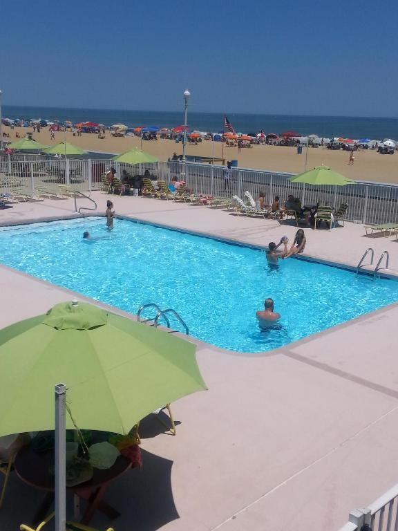 Fish Tales Boardwalk Inn & Ocean Mecca Motel Όσεαν Σίτι Εξωτερικό φωτογραφία