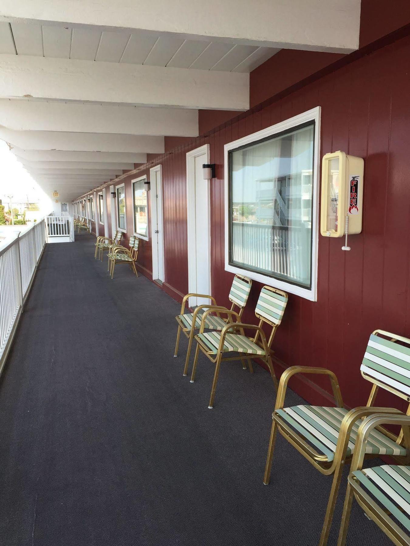 Fish Tales Boardwalk Inn & Ocean Mecca Motel Όσεαν Σίτι Εξωτερικό φωτογραφία