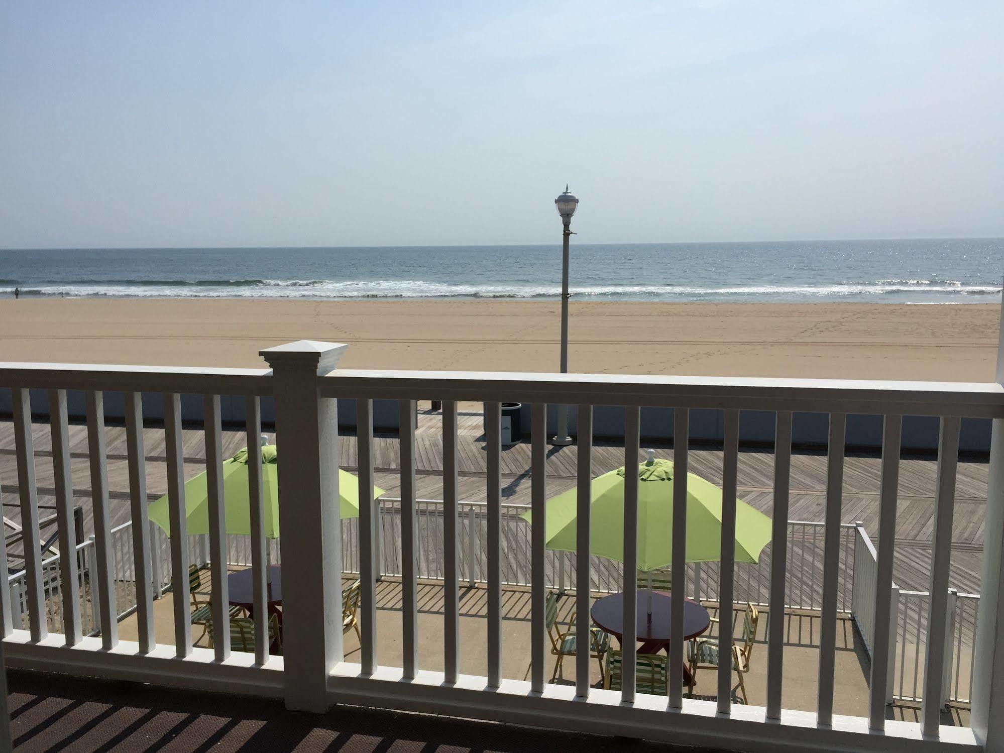 Fish Tales Boardwalk Inn & Ocean Mecca Motel Όσεαν Σίτι Εξωτερικό φωτογραφία